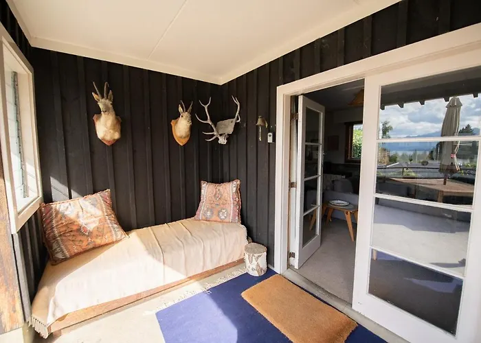 With Views * Wanaka